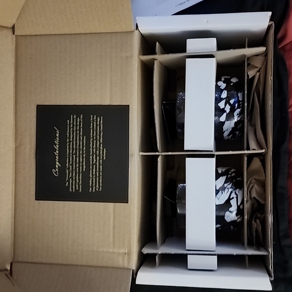 Antoni Barcelona Trencadis Whiskey Glasses with Whiskey Stone Set - Picture 5 of 16